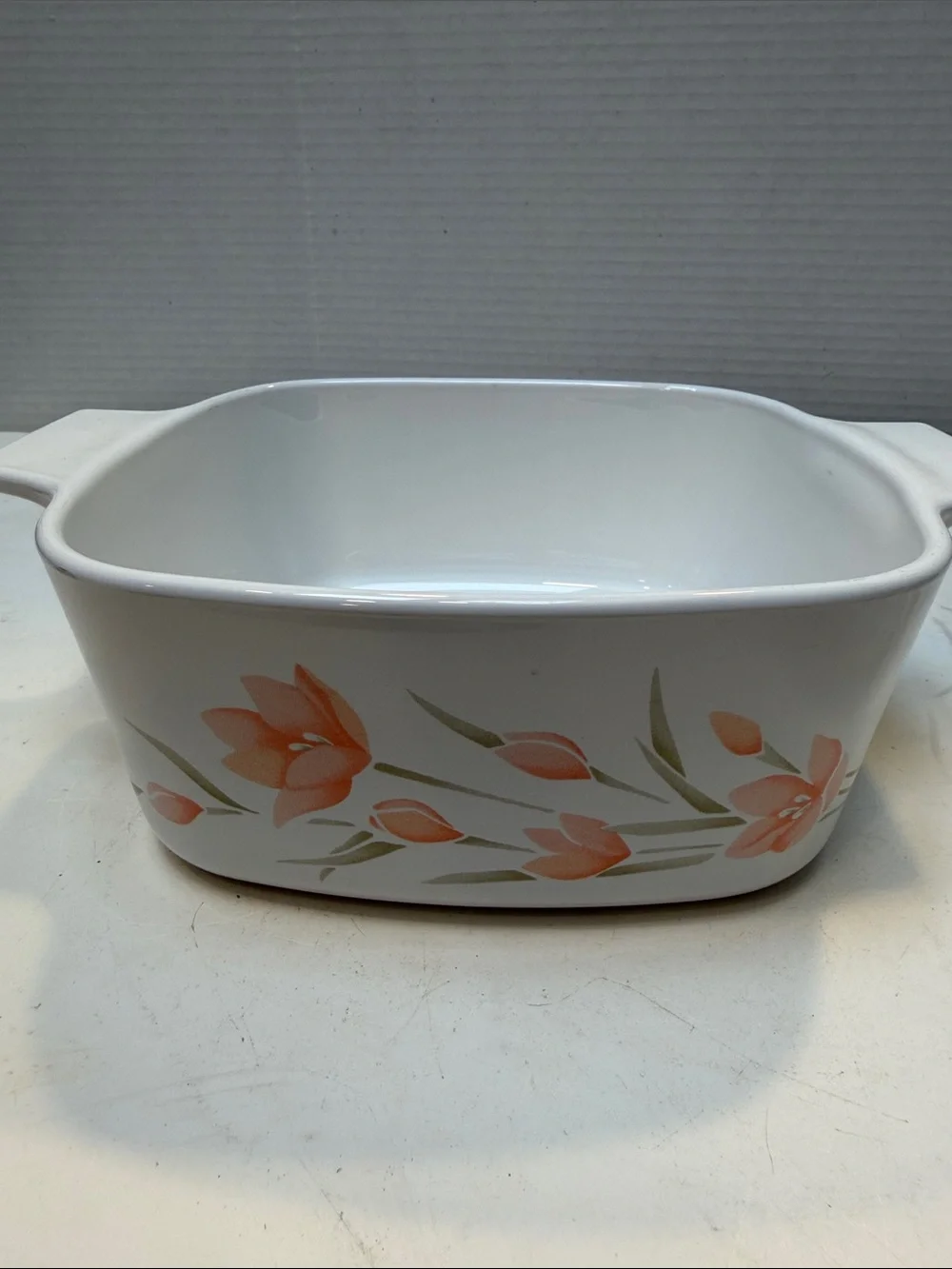 Corningware White Casserole Dish 1.5 L with Peach Floral Pattern and Glass Lid
